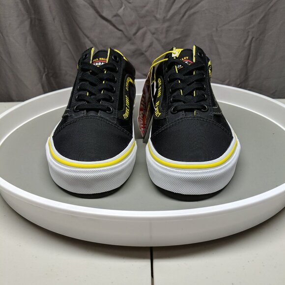 VANS x Cobra Kai Dojo Old Skool Low Skate Shoes Sneakers Black NWT B5.5 / W7 - Picture 2 of 9